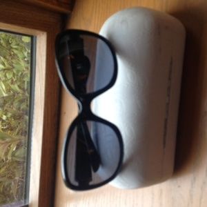 Women's Oakley Sunglasses Black- used